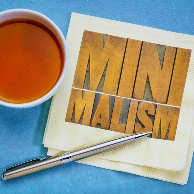 How to Create a Minimalist Lifestyle for Lasting Clarity and Focus